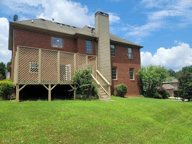 Building Photo - 100 Wrights Mill Pl