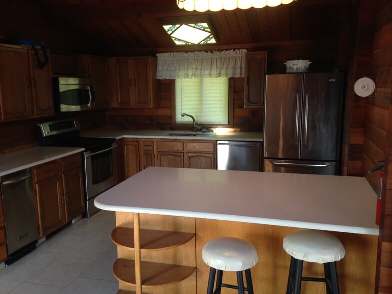 Building Photo - 359 Forest Park Drive