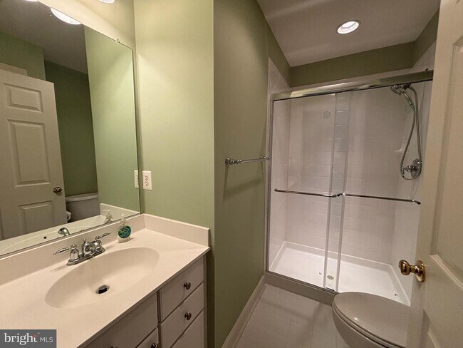 Building Photo - 8006 Reserve Way