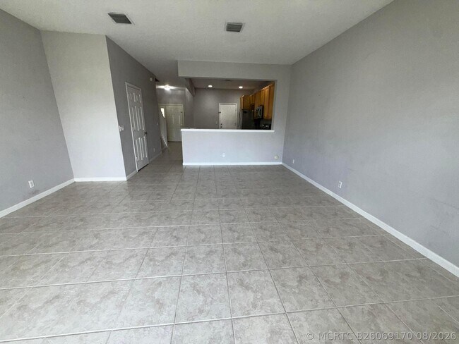 Building Photo - 1083 Woodfield Rd