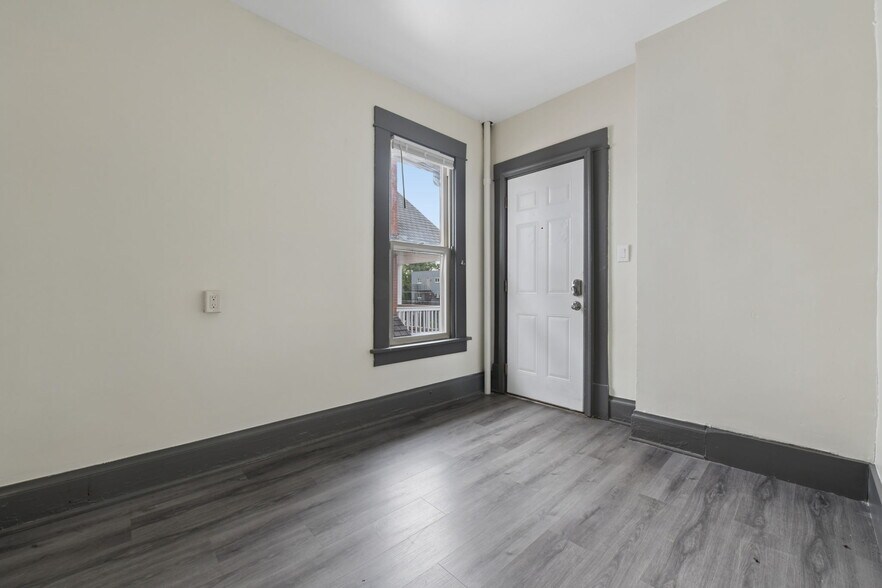 Building Photo - 168 Chittenden Ave