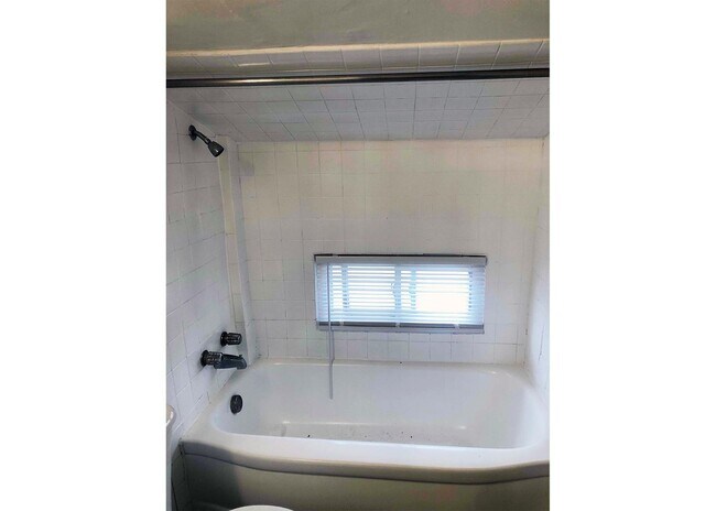 Building Photo - 3300 Jefferson Ave