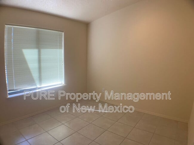 Building Photo - 4108 Abbey Rd