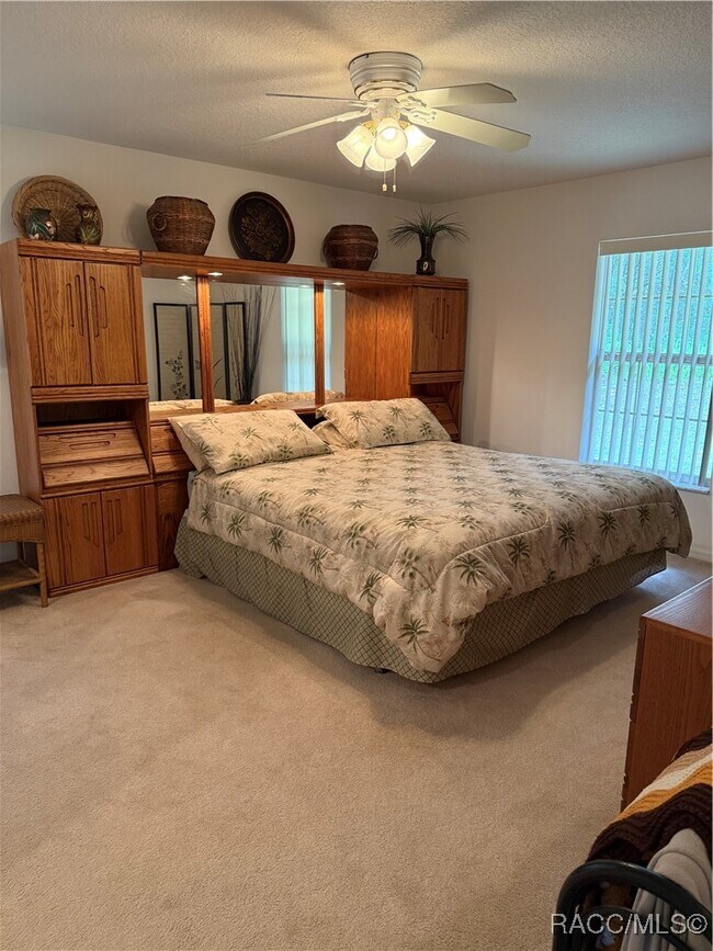 Building Photo - 2858 E Marcia St