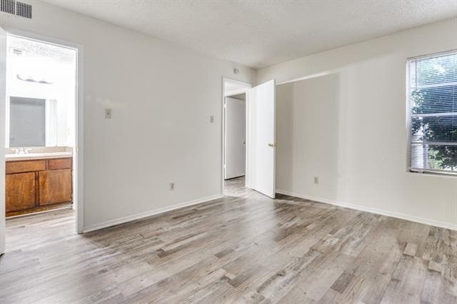 Building Photo - 3930 Portland St