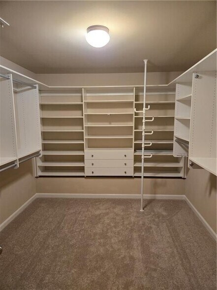 Building Photo - 1515 Riva Ridge