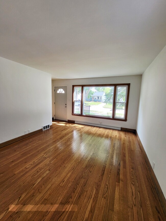 Building Photo - 3401 N 86th St