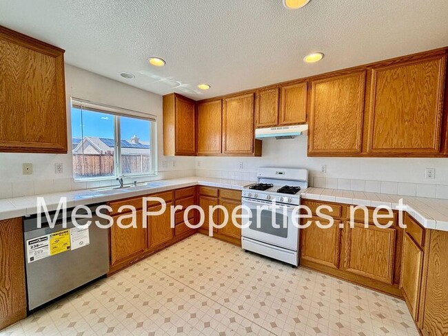 Building Photo - 13784 Brynwood St