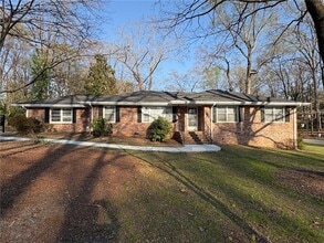 Building Photo - 619 Grove Pkwy SE