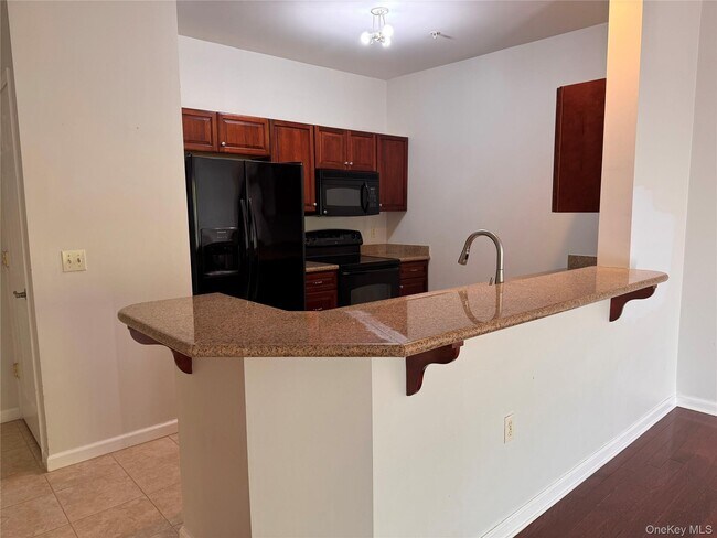 Building Photo - 935 Tower Ridge Cir