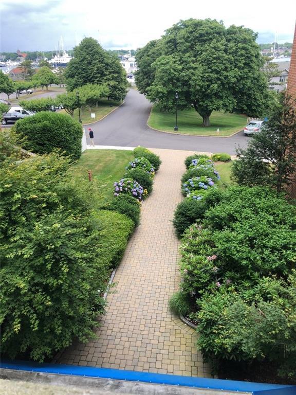 Building Photo - 1316 Capella S