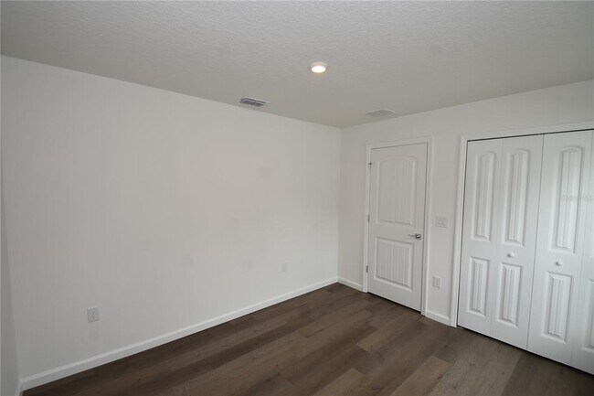 Building Photo - 14 Powder Ln