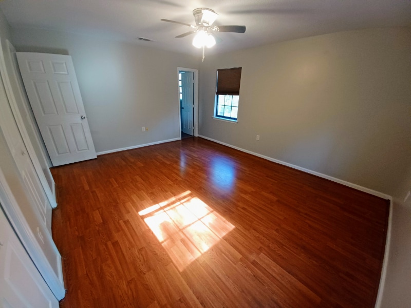 Building Photo - 206 Brittney Ln