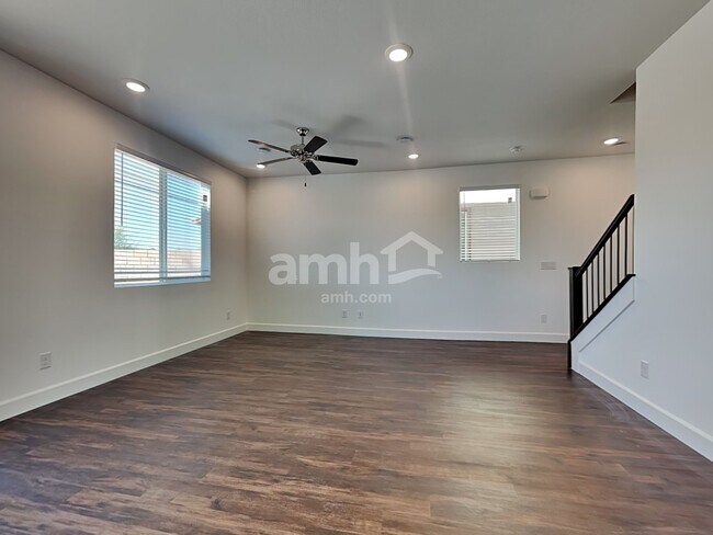 Building Photo - 2737 Fierce Star Ave