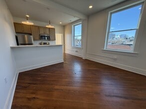 Building Photo - 901 Fifth Street - 302