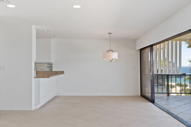 Building Photo - Discover a Coastal Sanctuary at Laguna Royale, Laguna Beach. Comes with 2 Parking Spaces!