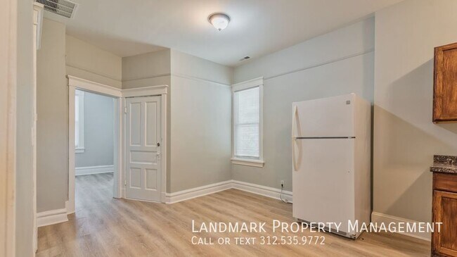 Building Photo - 2625 W 21st Pl