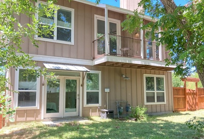 Building Photo - 5412 McCandless Street