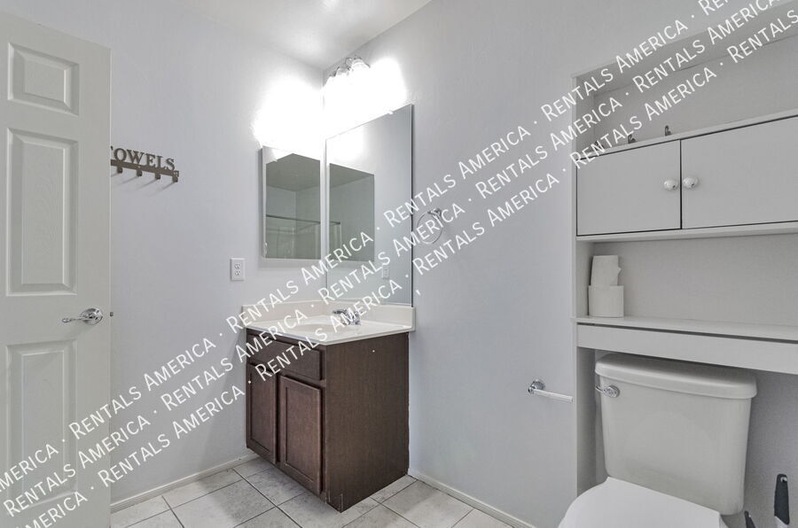 Building Photo - 8518 W Pelican Pl