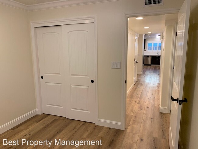 Building Photo - 4 br, 2 bath House - 223 Laguna Dr