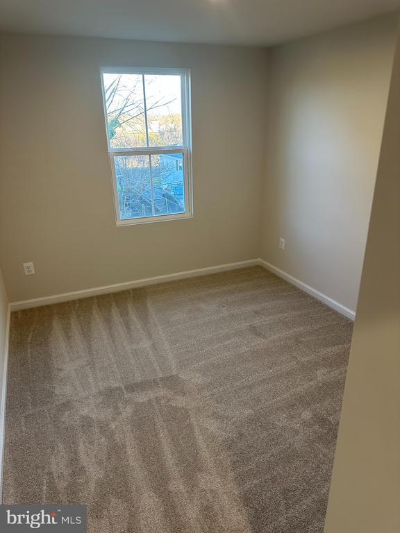 Building Photo - 645 Laurelwood Cir