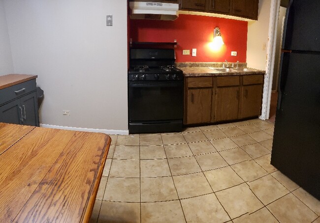Building Photo - 1234 Lindenwood Dr