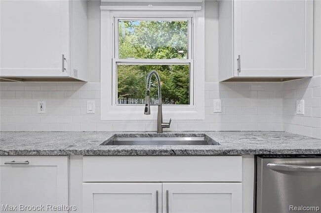 Building Photo - 2601 Lamplighter Ln