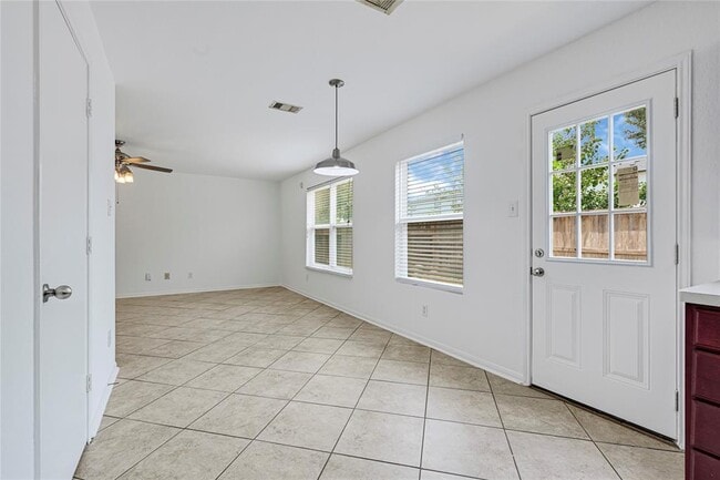 Building Photo - 5126 Lamppost Hill Ct