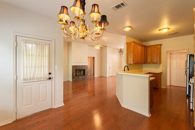 Building Photo - 1101 Cimarron Ct