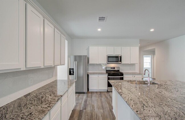 Building Photo - 1010 Desert Willow Dr