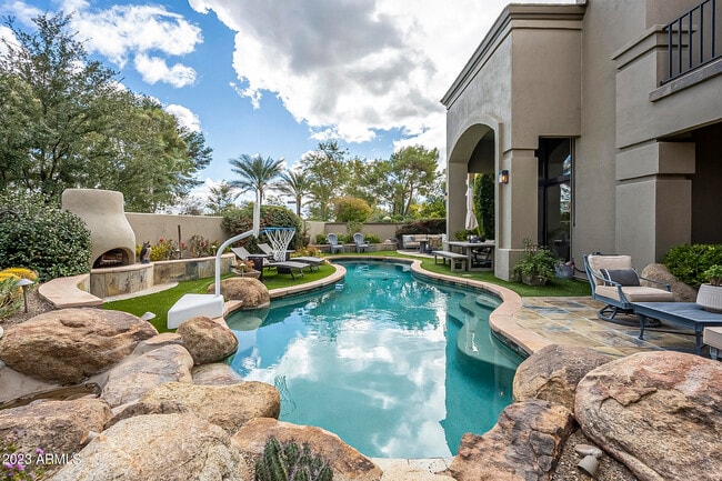 Building Photo - 7878 E Gainey Ranch Rd