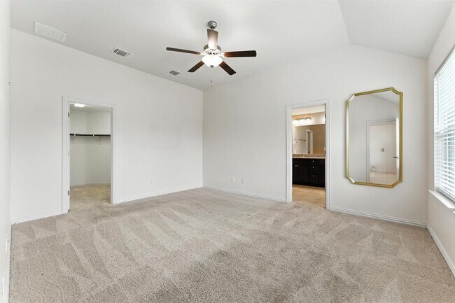 Building Photo - 237 Red Granite Dr