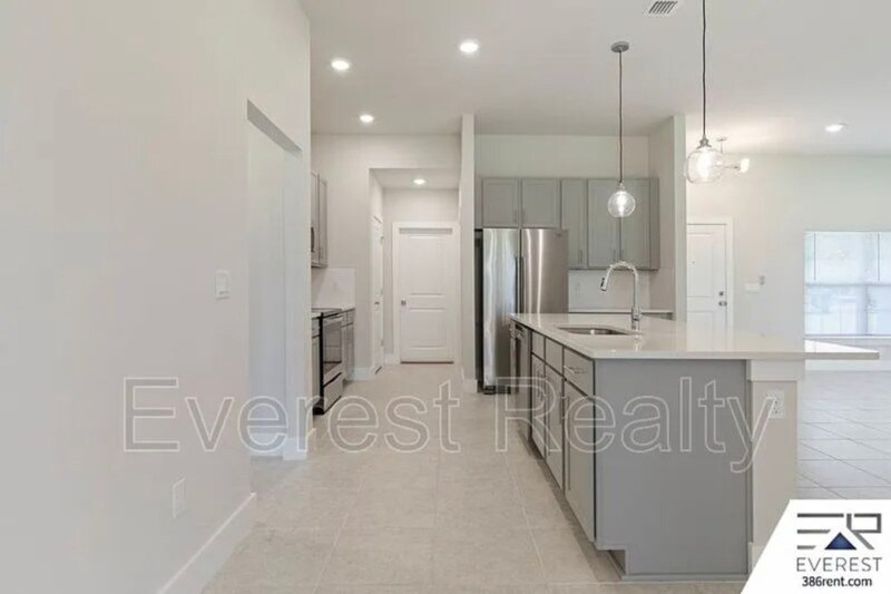 Building Photo - 9 Buffalo Grove Pl