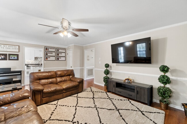 Building Photo - 531 Currituck Dr