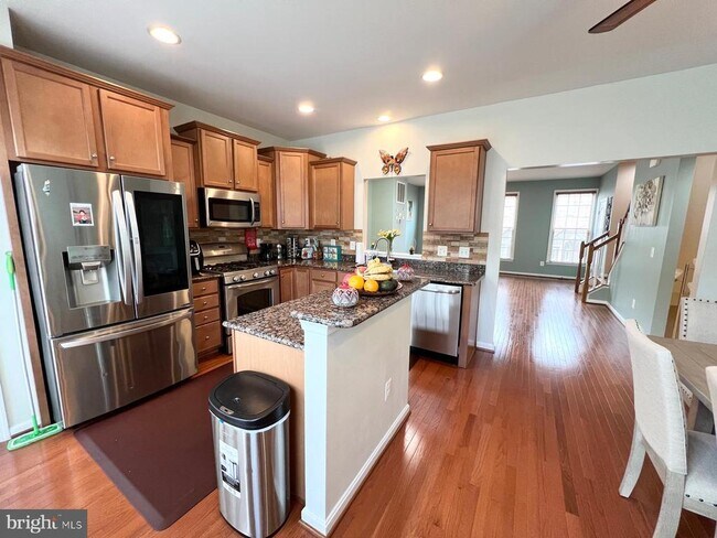 Building Photo - 1604 Sebring Ct