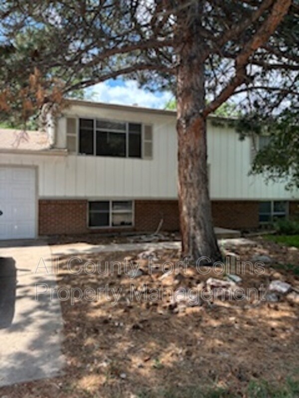 Building Photo - 1990 Dorset Dr