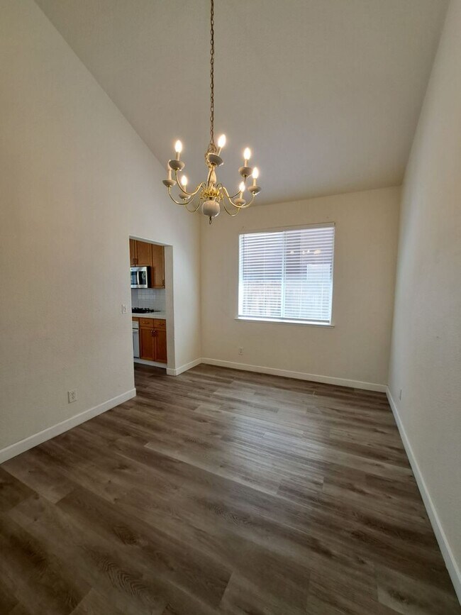 Building Photo - Comfortable Living in a Pet-Friendly Home ...