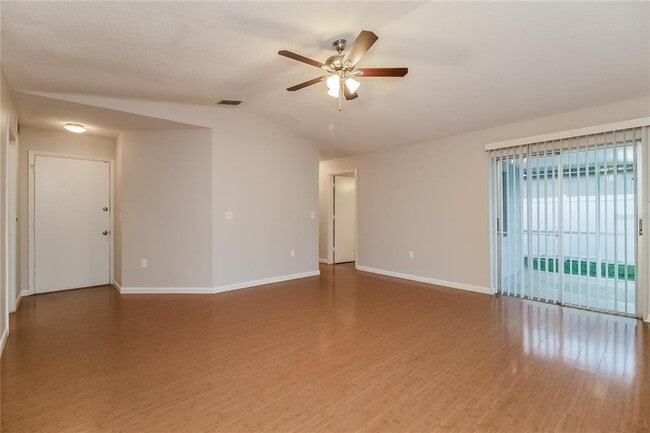 Building Photo - 1433 Vinetree Dr