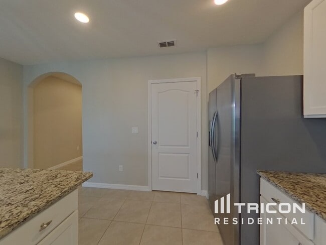 Building Photo - 9020 Tuscan Cypress St