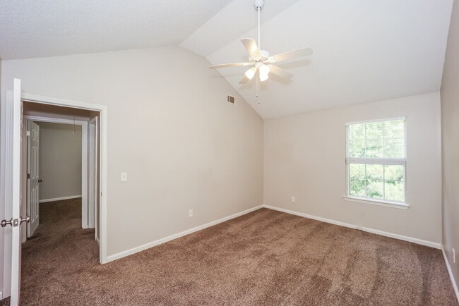 Building Photo - 2615 Thunder Basin Way