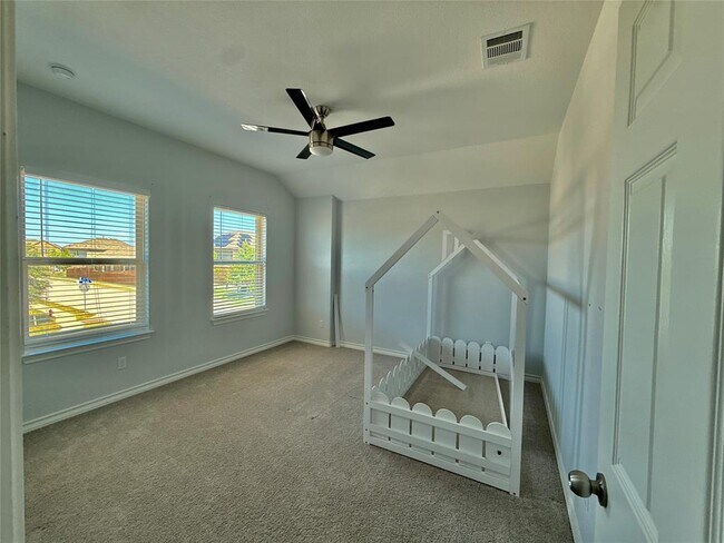Building Photo - 17113 Antioch Ave