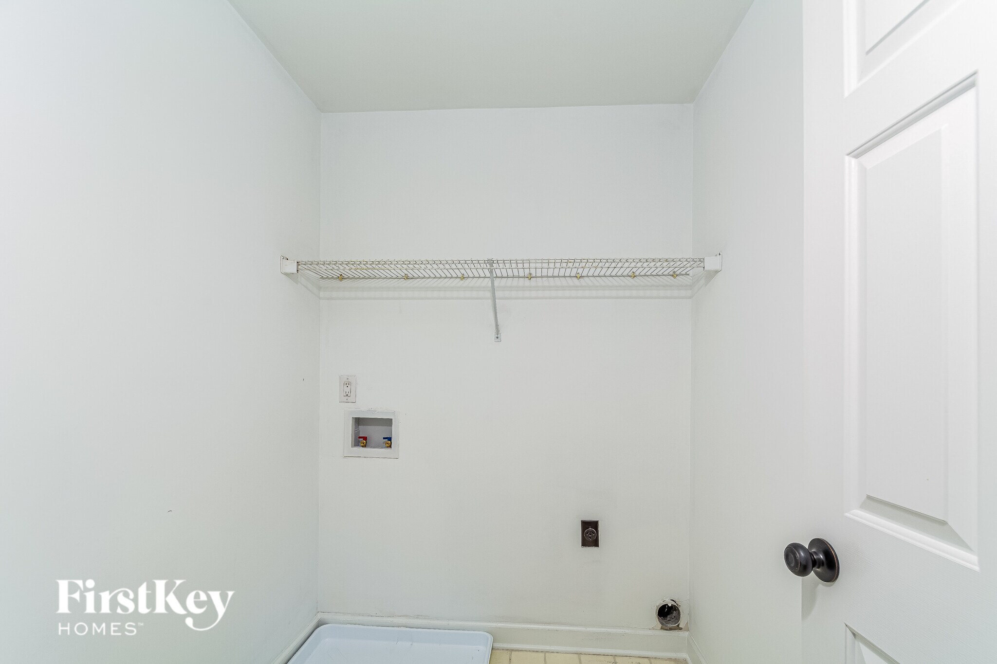 Building Photo - 205 Muirfield Ln