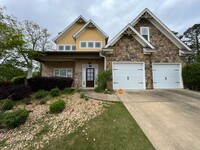 Building Photo - Riegel Pointe