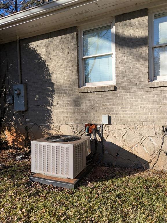 Building Photo - 1474 Alverado Way