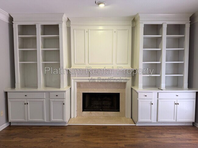 Building Photo - 4755 Agate Dr