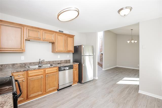 Building Photo - 2817 Carnaby Ln