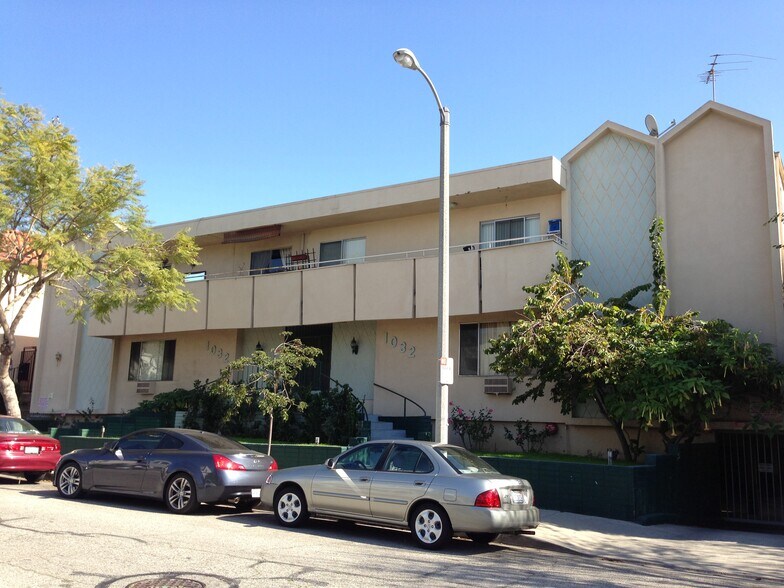 building - 1032 N Gardner St