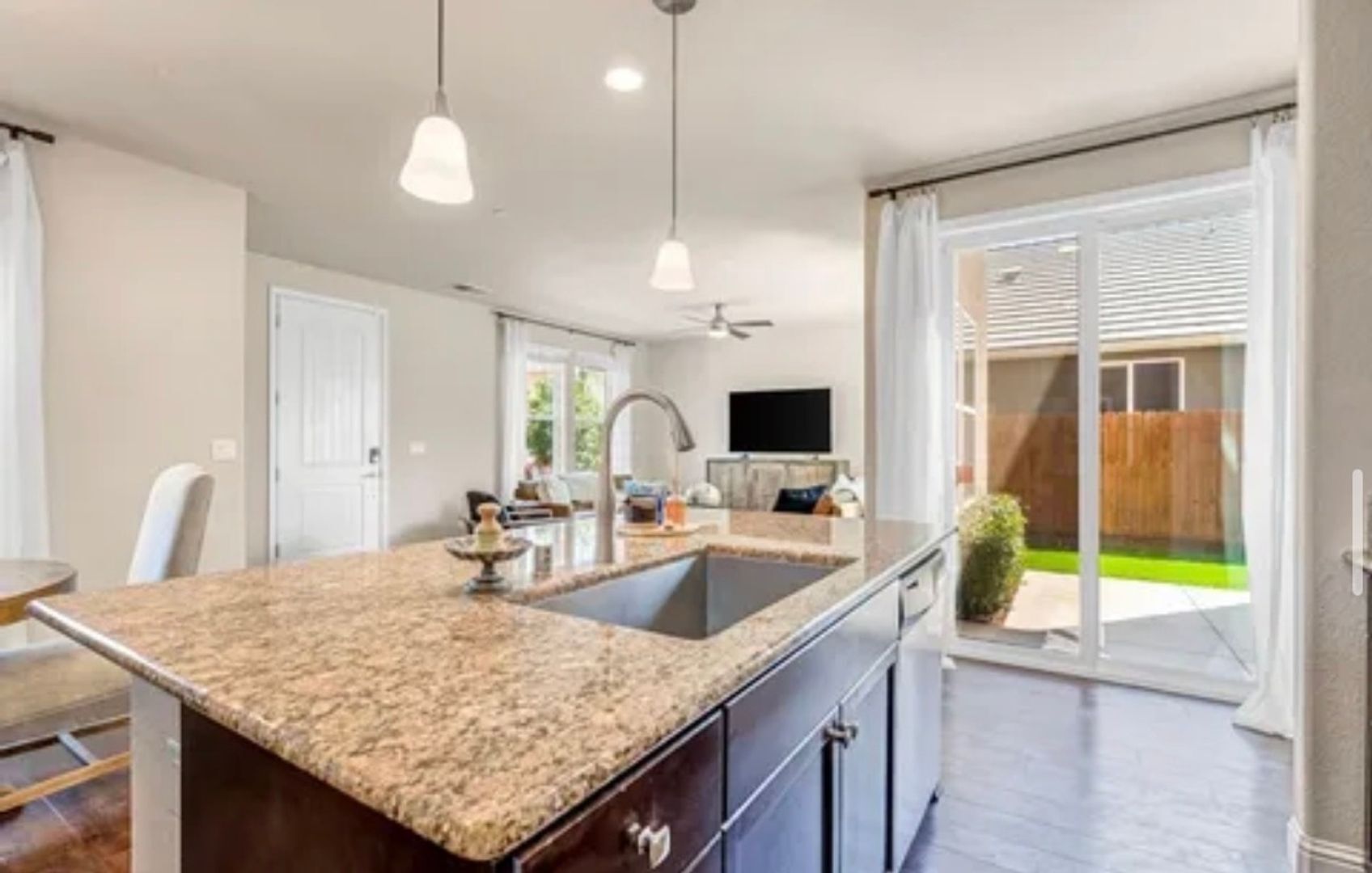 Building Photo - 11333 North Garden Sage Avenue