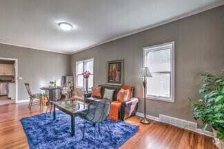 Building Photo - Newly Remodeled 1 Bed, 1 Bath House in Tre...