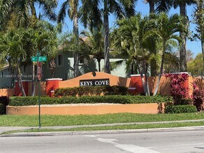 Building Photo - 2637 SE 16th Terrace